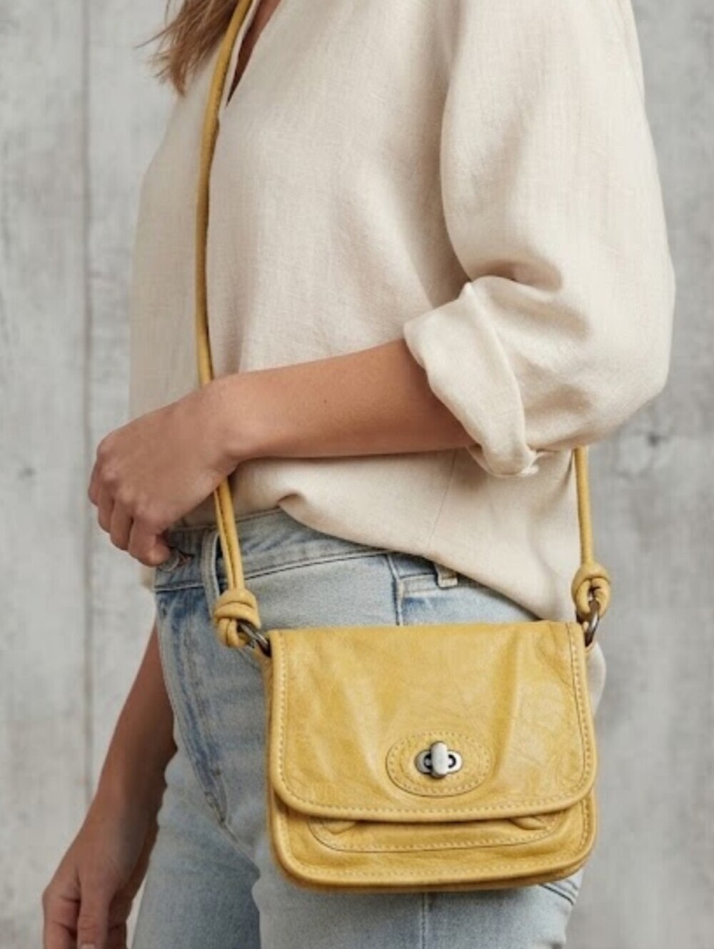 Fossil Women Mini Yellow Leather Crossbody Bag Hobo Boho Purse